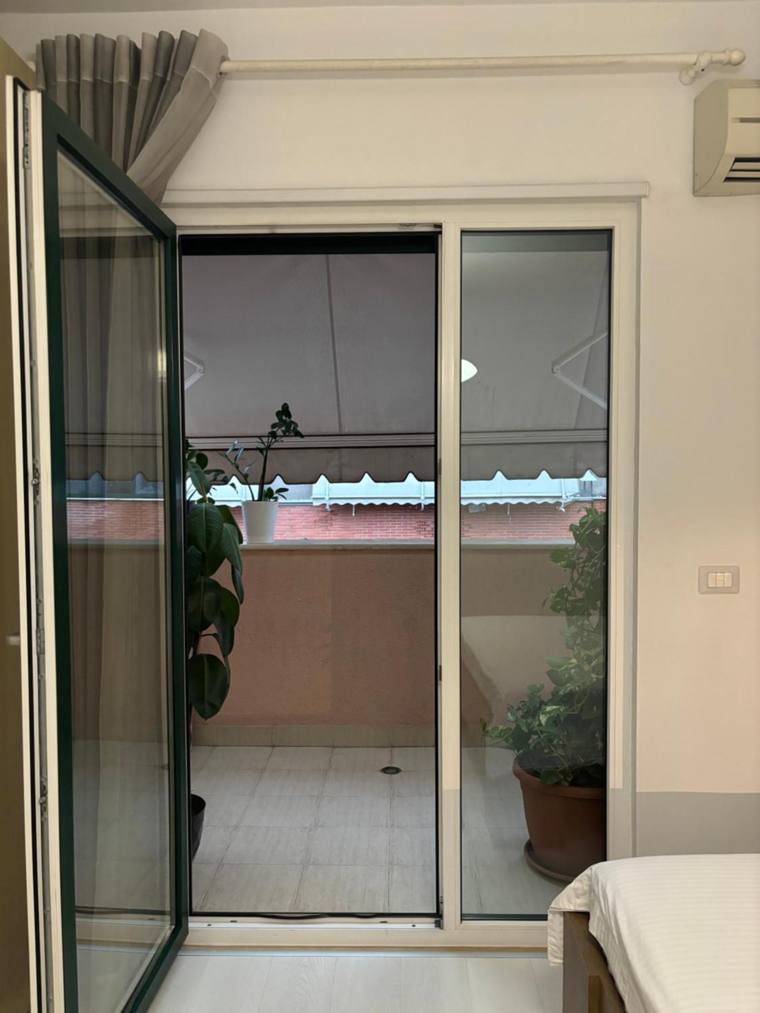 Tam Serviced 2Bdr Apartment City Center No6 Tirana Exterior foto