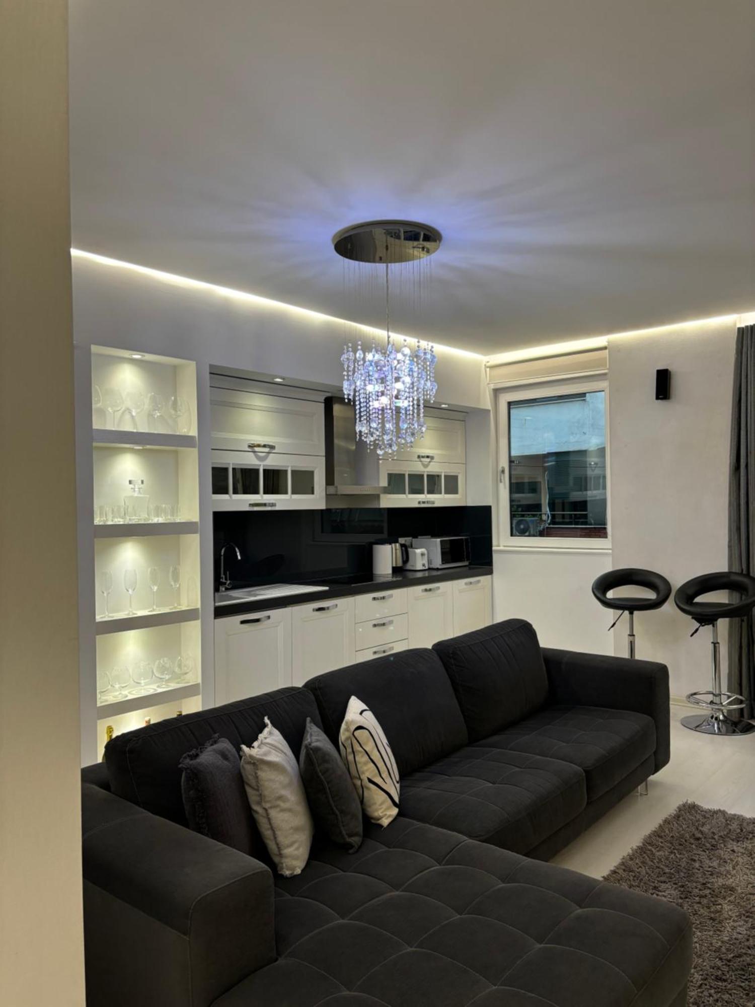 Tam Serviced 2Bdr Apartment City Center No6 Tirana Exterior foto