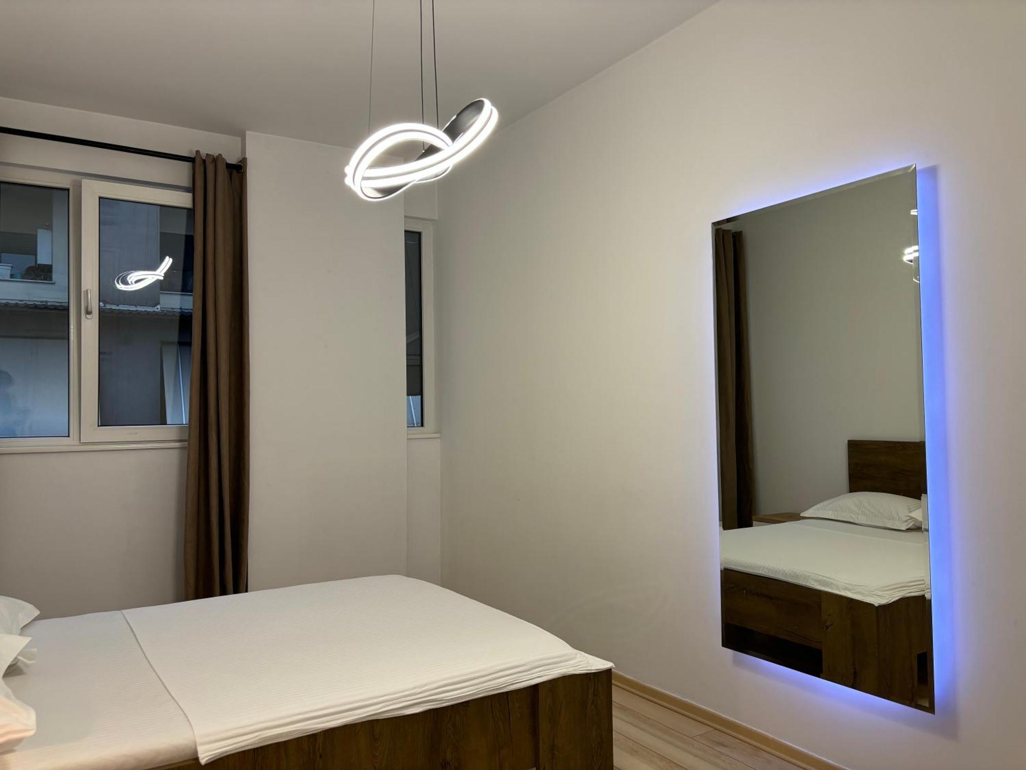 Tam Serviced 2Bdr Apartment City Center No6 Tirana Exterior foto