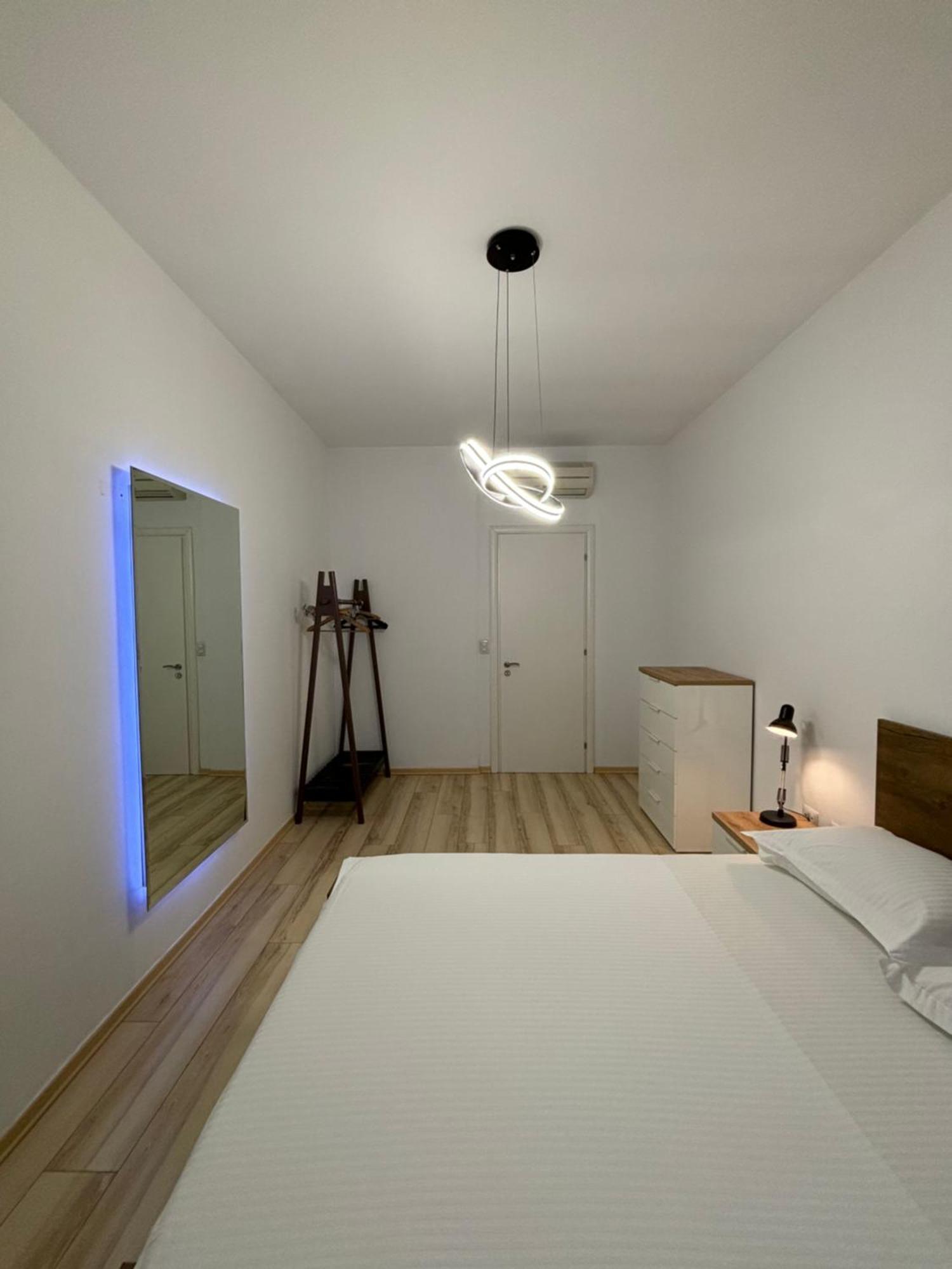 Tam Serviced 2Bdr Apartment City Center No6 Tirana Exterior foto